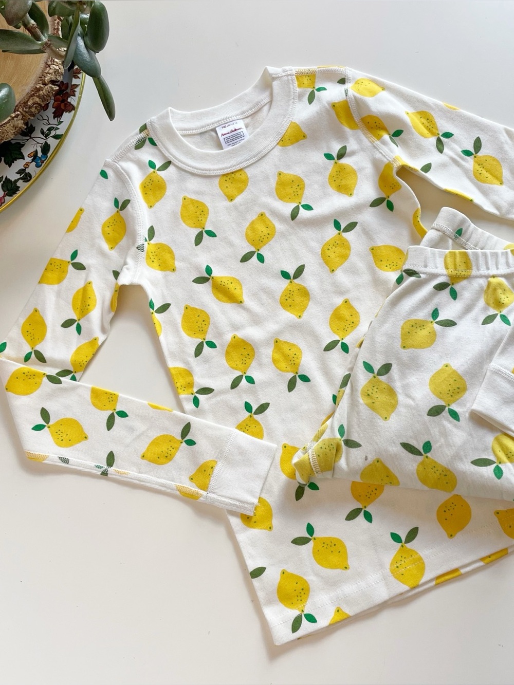 Hanna Andersson Organic Lemon Long sleeve Pajama Set | Size 140 • 10